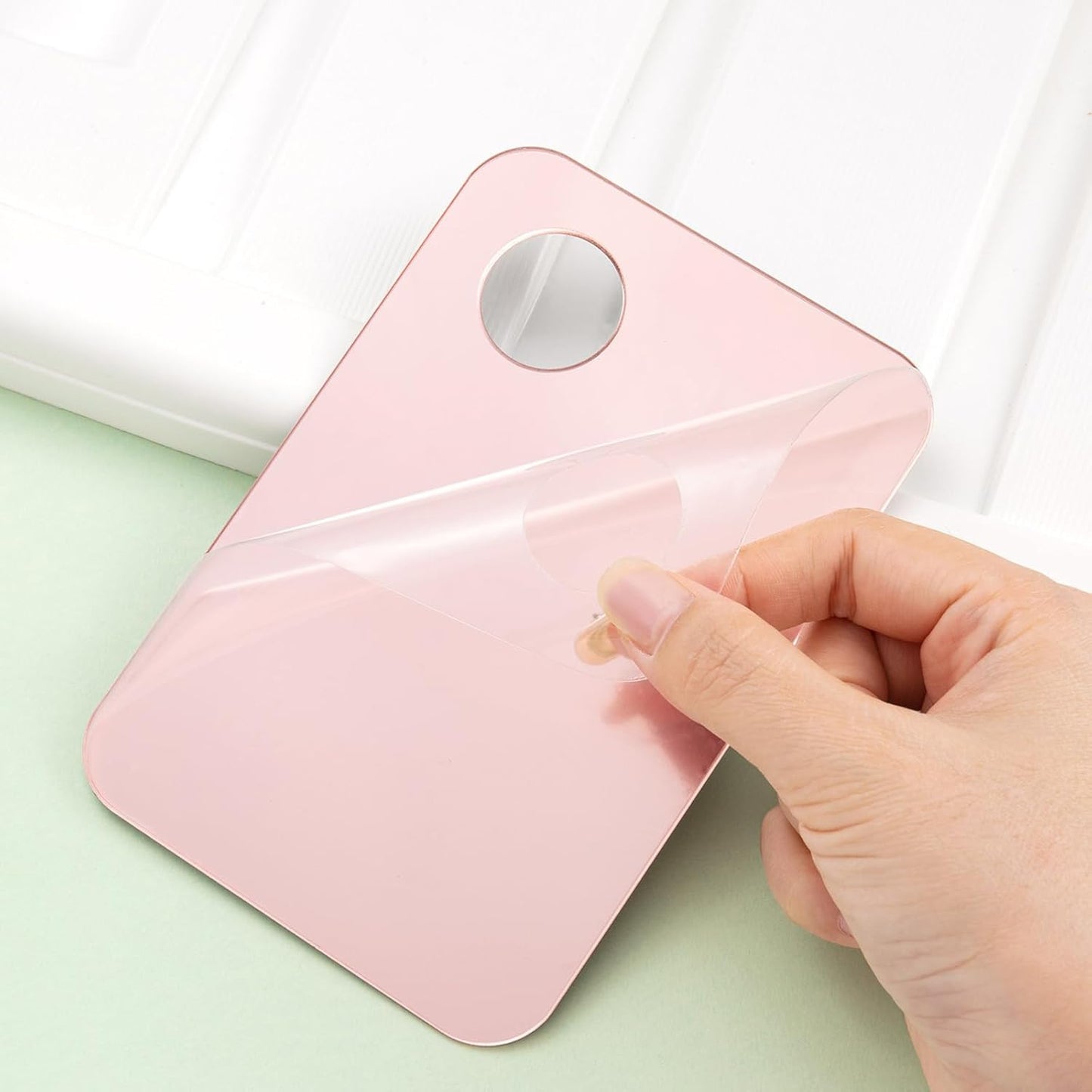 1 Pc Acrylic Cosmetic Makeup Palette Tray Foundation Spatula Makeup Mixing Palette Apply for Foundation Eye Shadow Lipsticks Nail Art Beauty Salon (Transparent)