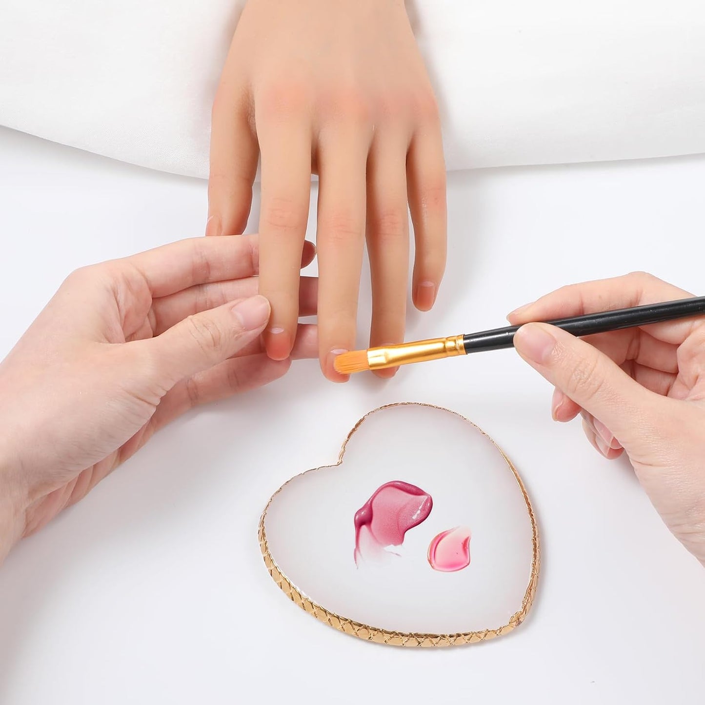 Resin Nail Art Palette, Makeup Palettes Nail Mixing Palette Polish Color Mixing Plate Golden Edge Heart Shaped Nail Art Display Holder Display Board Heart Shape Cosmetic Mixing Tools