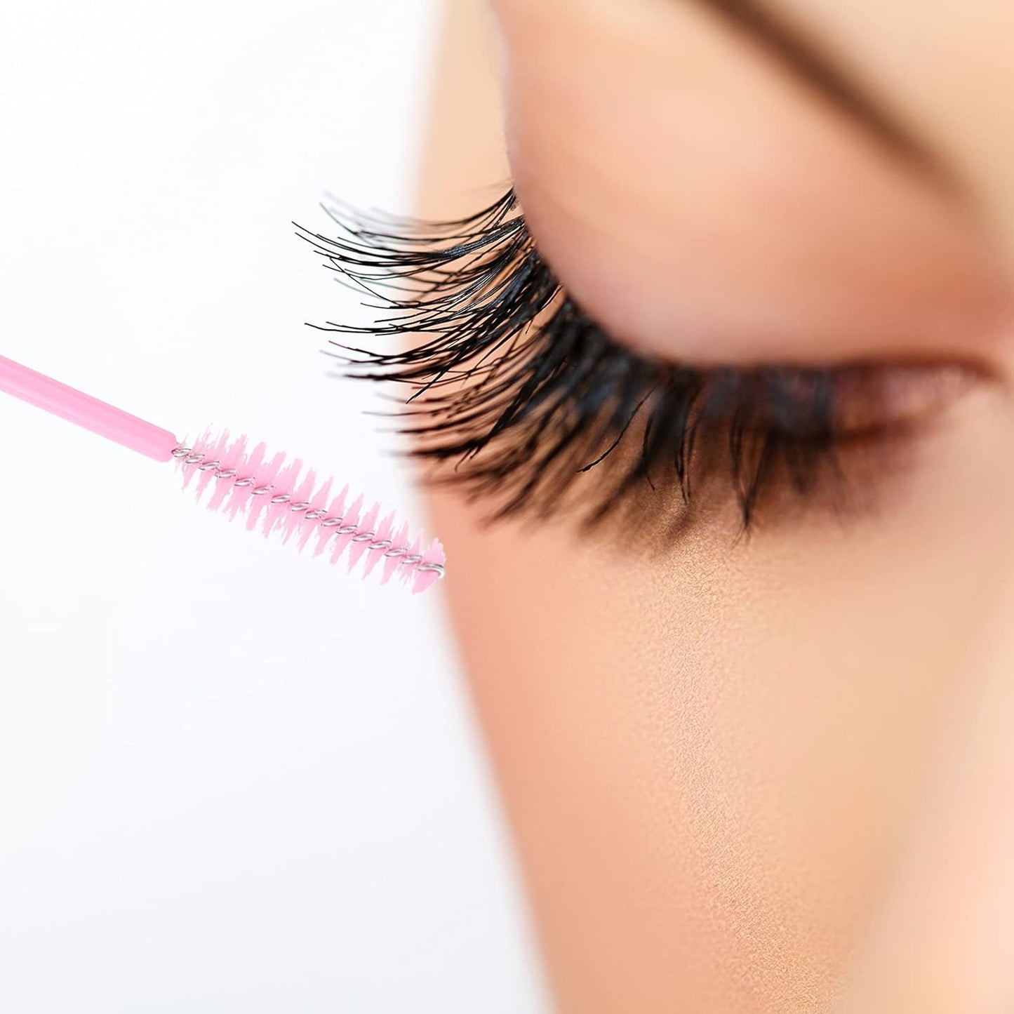 G2PLUS 100PCS Disposable Eyelash Brushes, Adjustable Mascara Wands Makeup Applicator, Lash Spoolies Brushes for Eyelash Extensions and Eyebrows (Baby Pink)