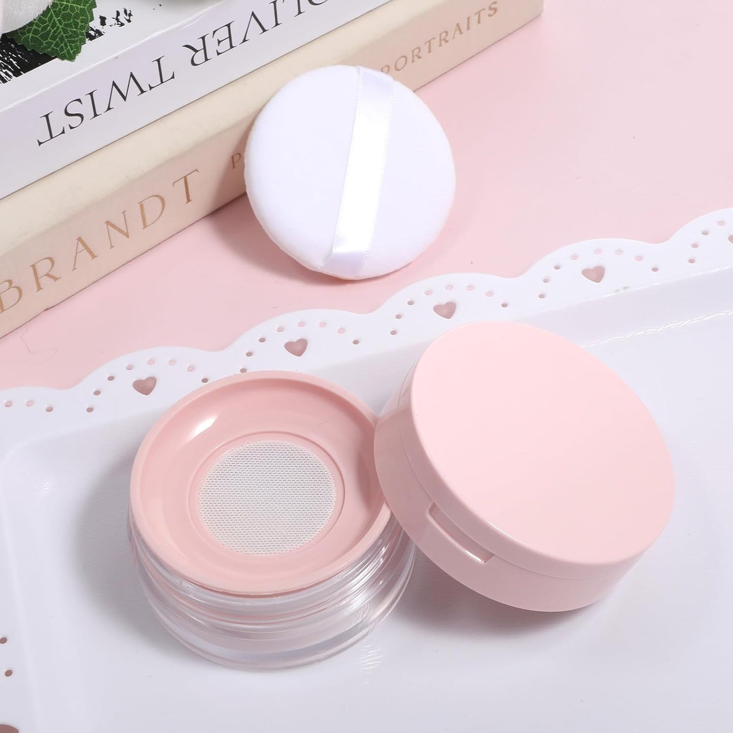 Loose Powder Cocntainers with Sponge Powder Puff and Mirror, No Leaks Empty Plastic Cushion Foundation Container Reusable Makeup Case with Lid