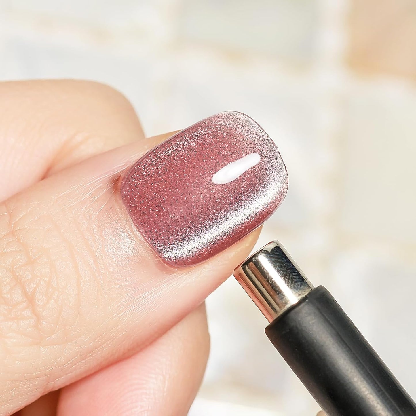 Pink Cat Eye Gel Nail Polish, 15ML Magnetic Crystal Holographic Cateye Gel Polish Glitter Shimmer Reflective Nail Polish Gel with Magnet Soak Off Salon DIY at Home