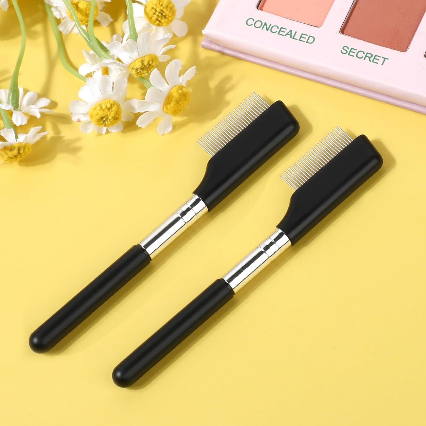 Small Eyelash Comb, 2 Pack Metal Eyelash Brush Eyelash Separator Tool Eyebrow Brush Grooming Eye Lash Separator Grooming Brushes Eyebrow Comb with Metal Teeth Eye Makeup Tool for Women (Short Handle)