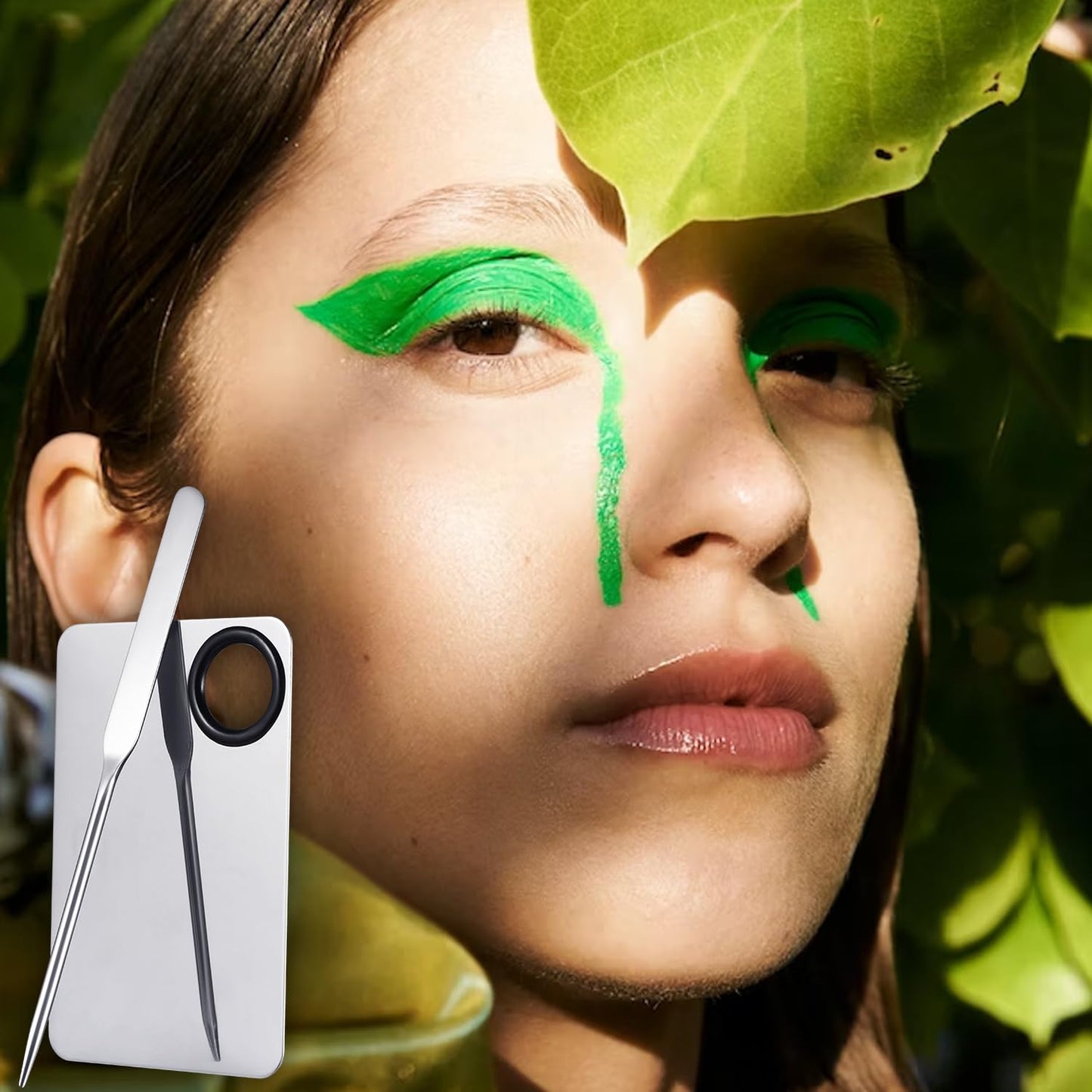 Foundation Spatula, Stainless Steel Makeup Mixing Palette with Makeup Spatula Korean Reusable Cosmetic Spatula Tool for DIY Liquid Foundation Nail Polish Contour Primer